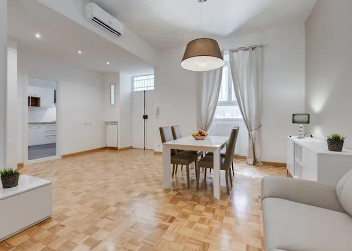 Vantaggio Apartamento *