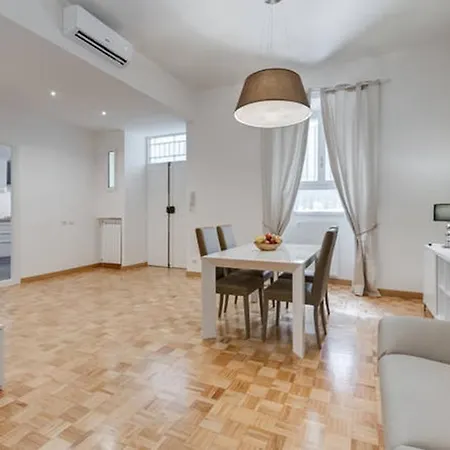 Vantaggio Apartment * Rome